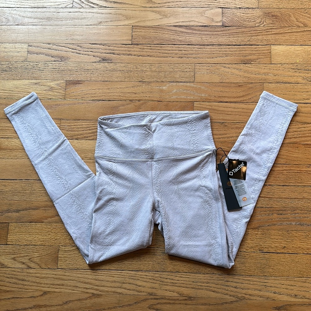 NWT Mono b leggings